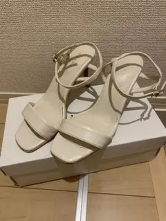 RANDA メタルパーツストラップサンダル　アイボリー