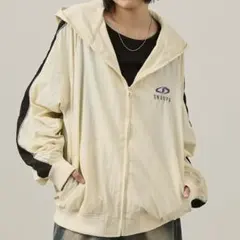 【Snap club】ロゴ刺繍サイドラインナイロンフードトラックブルゾン