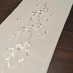 ホワイト 花柄刺繍 半襟