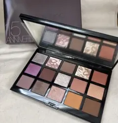 アディクション15th アニバーサリー アイシャドウパレット限定