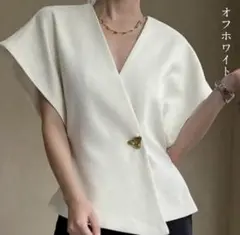 AMERY ノーカラー　ジャケット　ジレ　金ボタン　未使用品