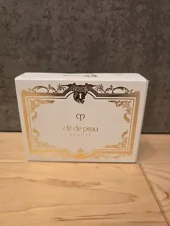 クレ・ド・ポー ボーテ コフレ ラディユー スティル ロココ Ⅲ未開封