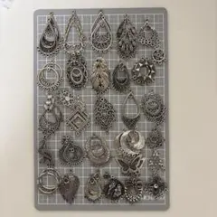 ハンドメイドアクセサリーパーツ まとめ売り シルバー系 各２枚づつ990→780