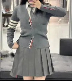 未使用 THOM BROWNE カシミヤ Vネック カーディガン グレー