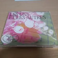 234.175 LES UNS ET LES AUTRES CD
