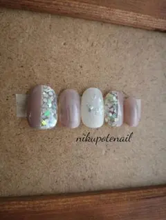 ネイルチップ　シェル　シンプル　春　大人かわいい　グレージュ　