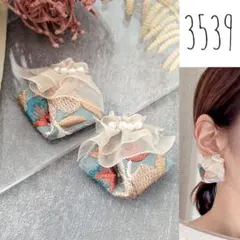 パール インド刺繍リボン フリル ブルー ハンドメイド ピアス イヤリング 春