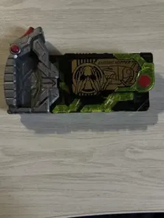 シャイニングホッパープログライズキー アサルトグリップ