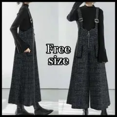 チェック　オーバーオール　オールインワン　ワイドパンツ　パンツ　上品　ブラック