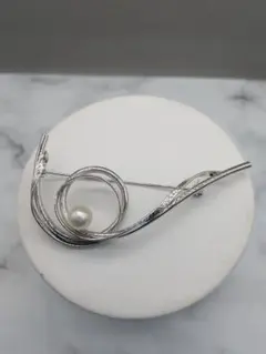 あこや本真珠 ブローチ 8.4mm 上品デザイン フォーマル