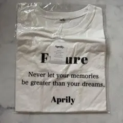 Aprily. ロゴプリントTシャツ ホワイト