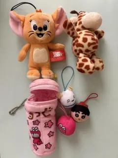 トムとジェリー 、クレヨンしんちゃん、キリンのマスコット　3個セット