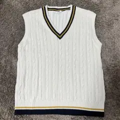 UNIQLO ホワイト Vネック ニットベスト