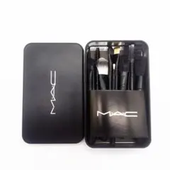MAC 메이크업 브러쉬 세트 (보관 케이스 포함)