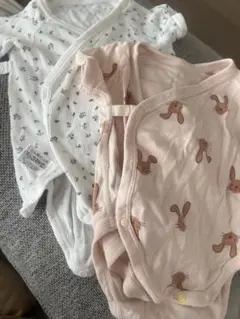 UNIQLO ボディスーツ半袖　2点セット 60-70cm