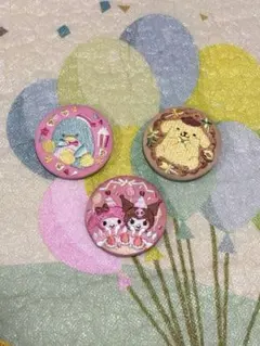 サンリオキャラクター 　　ビスケット　缶バッジ　3点セット