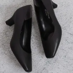 未使用　ブラックパンプス　23.5cm ブラックレザー 通年対応