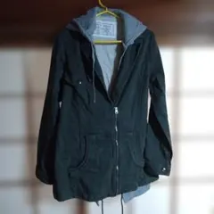 ミリタリー仕様ダークグリーンパーカー