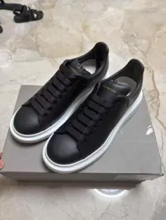【新品】Alexander McQueen スニーカー 43のサムネイル