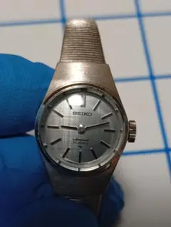 SEIKO 手巻き時計 シルバー