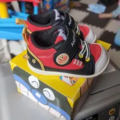 アンパンマン 赤 スニーカー マジックテープ