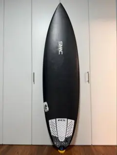 2025モデルALOHA SURFBOARDS BLACK PANDA 5'8 - メルカリ