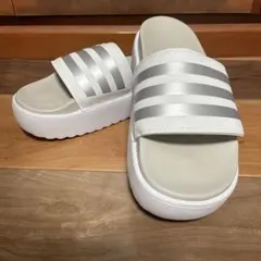 adidas 厚底サンダル プラットフォームのサムネイル
