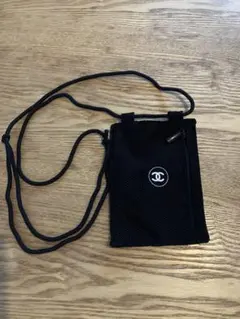 シャネル　CHANEL ブラック　サコッシュ　非売品　ノベルティ 新品 CHANEL シャネル ノベルティ ショルダーバッグ スマホポーチ ミニ