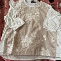 ドラッグストアーズお花刺繍カットソー