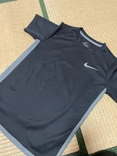 NIKE ドライフィットTシャツ　ブラック　ジュニア　Lサイズ