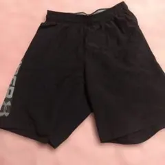専用です。 Under Armour ブラック ショートパンツ SM