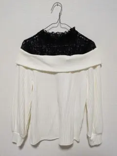 オフショルダー レース付き 長袖トップス