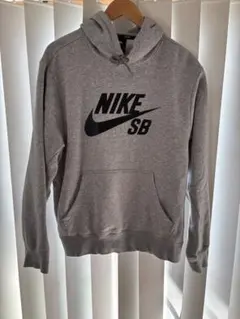 NIKE SB グレー XL パーカー