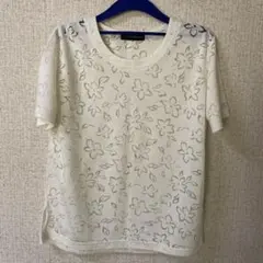 新品未使用オシャレな透かし柄の半袖Tシャツ