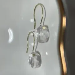 14kgf/クリスタルクォーツ/水晶のハートシェイプピアス - メルカリ