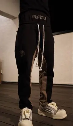 JANPARI スウェットパンツ 黒 Mサイズ ロゴ 美品 - メルカリ