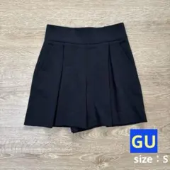 GU ブラック プリーツ ショートパンツ S