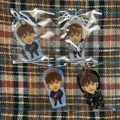 NAOTO  背景ありクリアチャーム まとめ