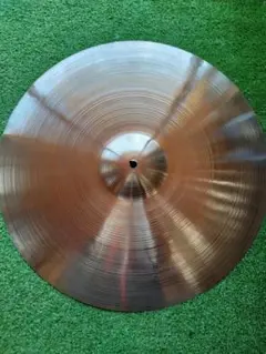 ビンテージ 白抜きZildjian CONCERT BAND 18” /47cm - メルカリ