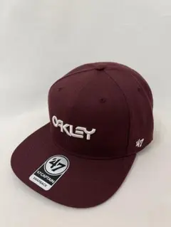 【OAKLEY×47brand】 バーガンディキャップ