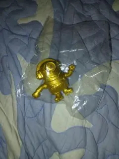 ミニヨン　ゴールド