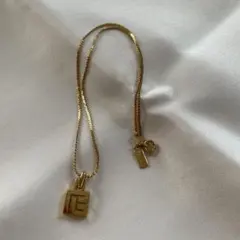 美品BALMAN ネックレス ゴールドカラー フラワーモチーフ - メルカリ
