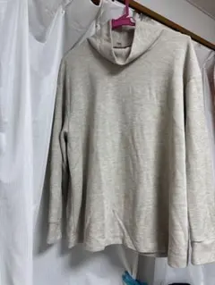 【防寒タートルネック】UNIQLO ライトグレー　ハイネックニット XL