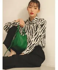 【fifth calin】ゼブラ柄シャツ