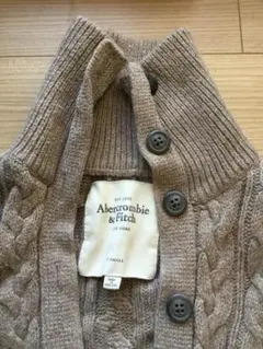 【着やせ】Abercrombie & Fitch カーディガンのサムネイル