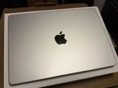 極美品MacBook Pro M3 14型 バッテリー8回 8GB/512GB - メルカリ