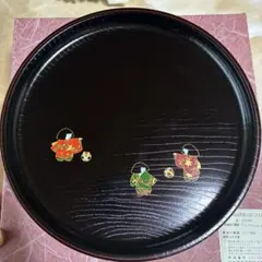お盆　丸盆　塗りのお盆　まり遊び　ブラック　中古品　送料無料　ユリア樹脂