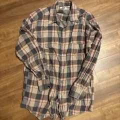 ユニクロu シャツ