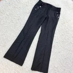 Modify フレアパンツ　毛100% センタープレス　スタイリッシュ　グレー