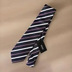 【新品未使用】HUGO BOSS 濃紺 ネイビーストライプ ネクタイのサムネイル